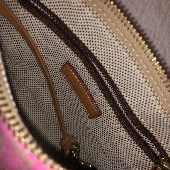 Dooney & Bourke Pink Zippered Handbag Early 2000s - Picture 3 of 4